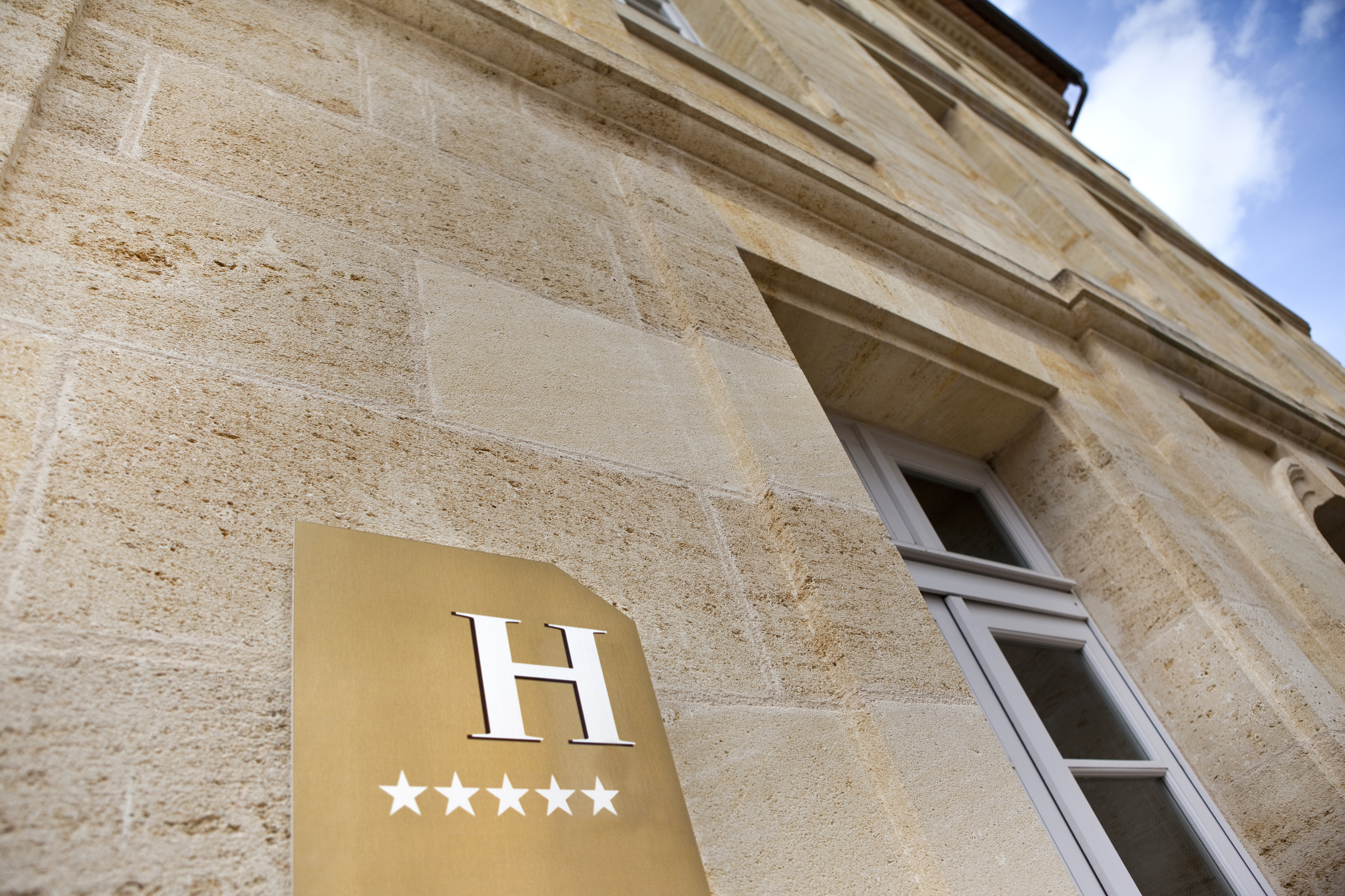 Gestión de hoteles y alojamientos